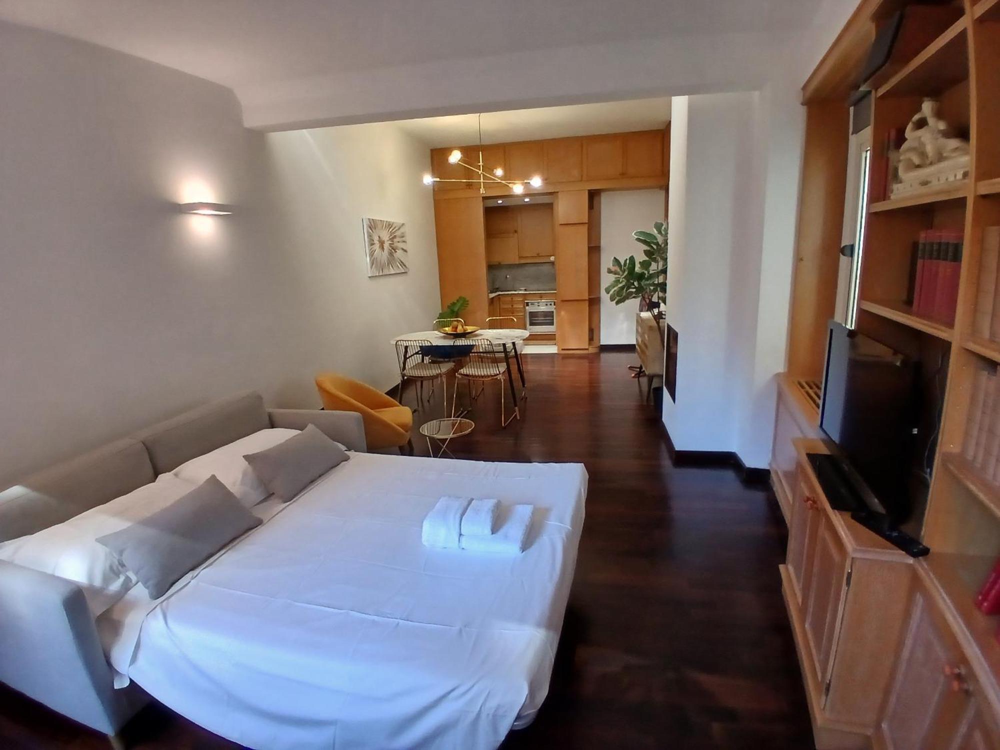 Elizabeth's Place, Spanish Steps Apartment